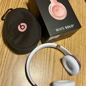 Beats Solo3 Wireless Headphones - White and Pink
